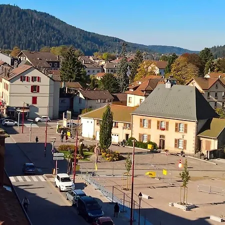 Spacieux A Avec Vue Sur Montagne 170 M² アパート